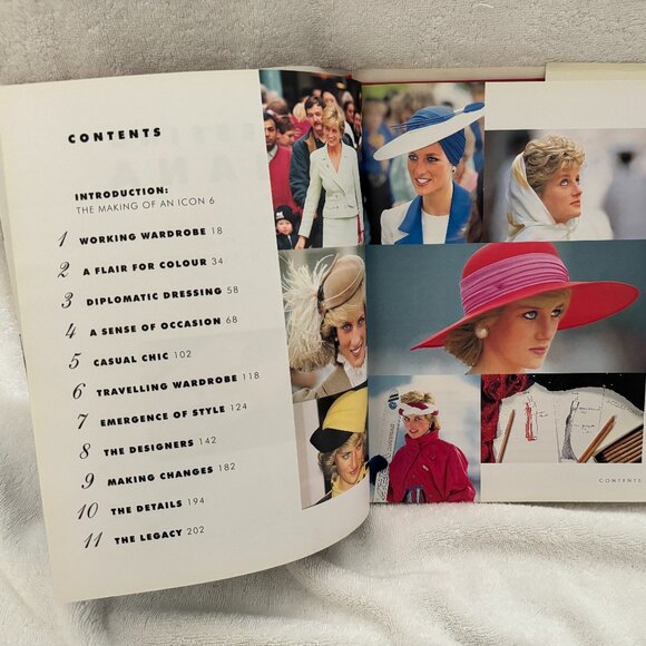 Dressing Diana by Tim Graham and Tamsin Blanchard - Picture 2 of 5